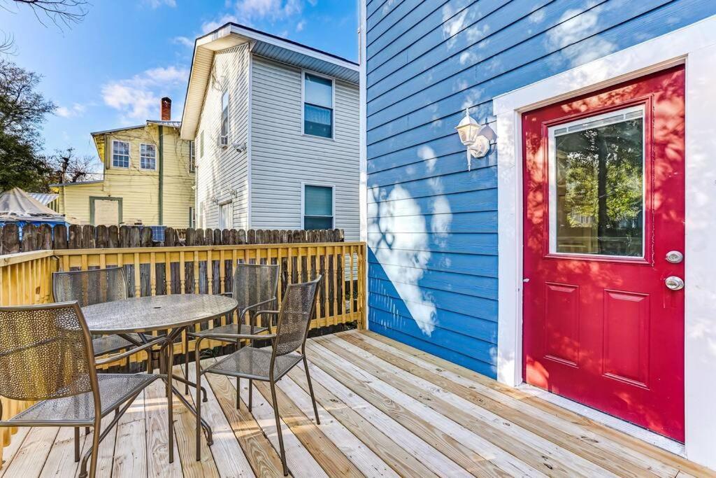 New! Charmingly Renovated House 5min To Downtown *